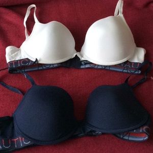 Women’s bras (2)